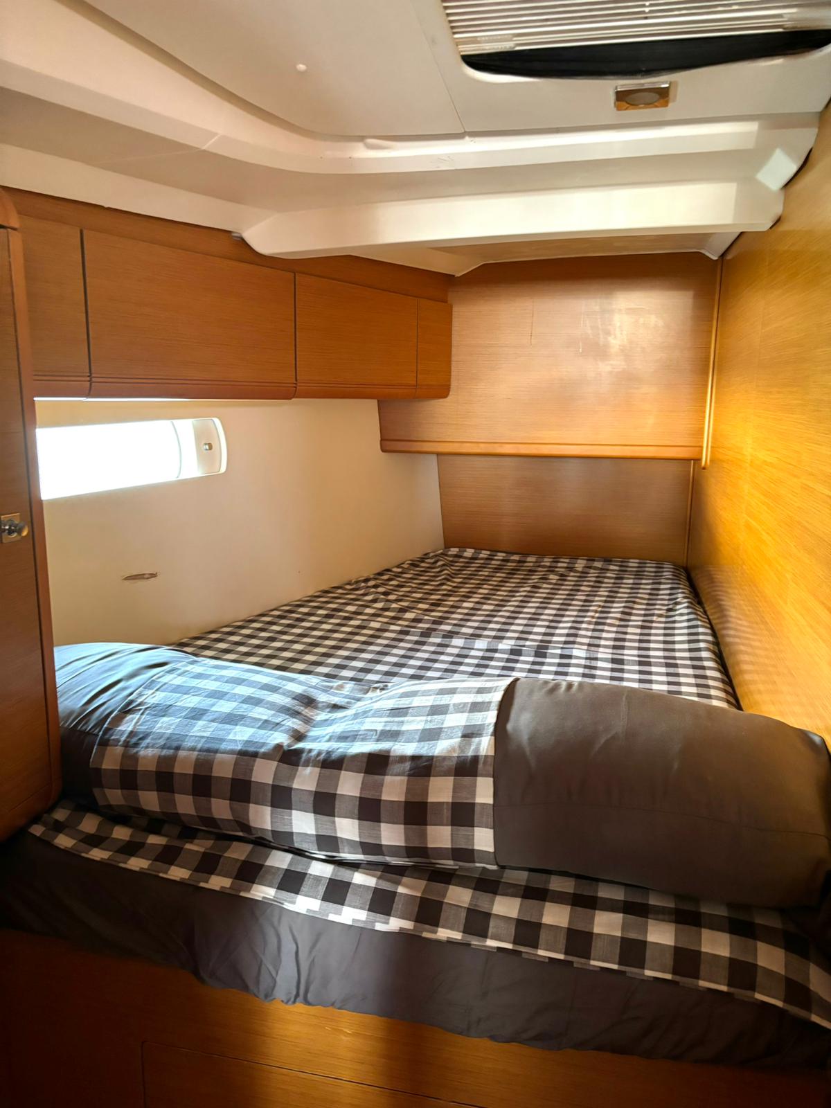 Vista lateral cabina master